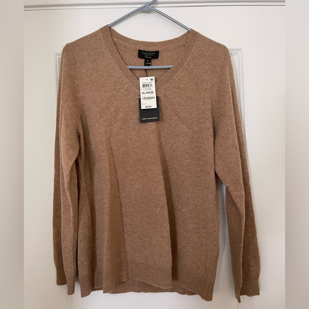Charter Club XL Women’s cashmere v neck sweater. NWT